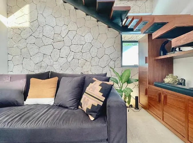 Nidito Hotel *